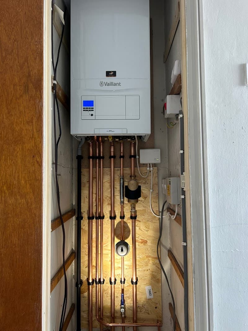 DM Gas And Heating: The Plumber Who Shows Up When You Need Him Most